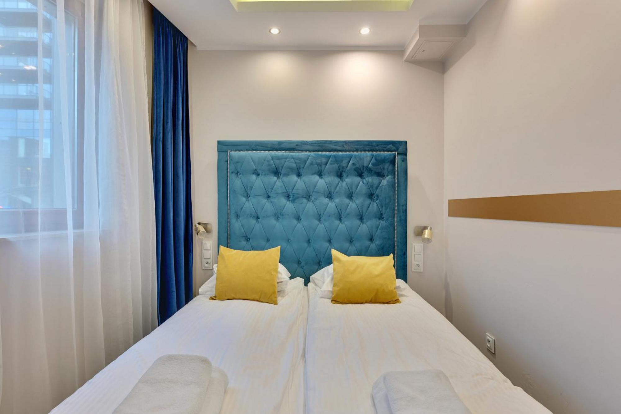 Flatbook Apartments Waterlane Island Spa With Riverview, Gdansk